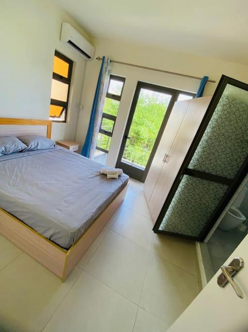 Beach Apartment Flic en Flac Luaran gambar